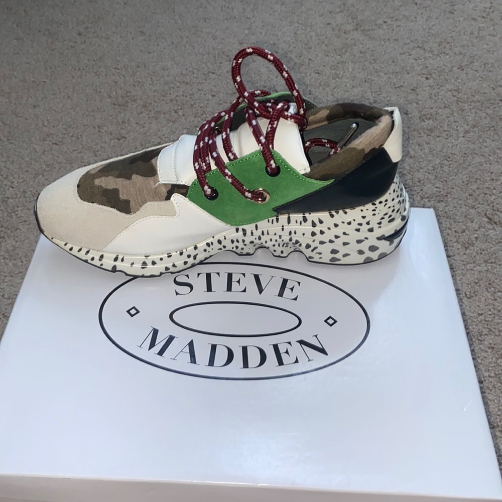 CAMO INSPIRED STEVE MADDEN SNEAKER